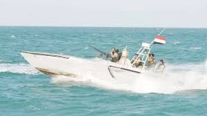 خفر السواحل تحذر من مخاطر السباحة في شواطئ خليج عدن والبحرين العربي والأحمر