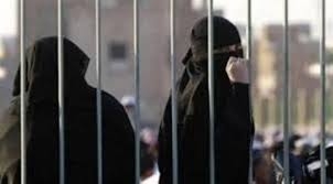 ميليشيا الحوثي تعتقل عددًا من الفتيات في صنعاء بتهمة "تهريب امرأة تحمل الجنسية الأمريكية"