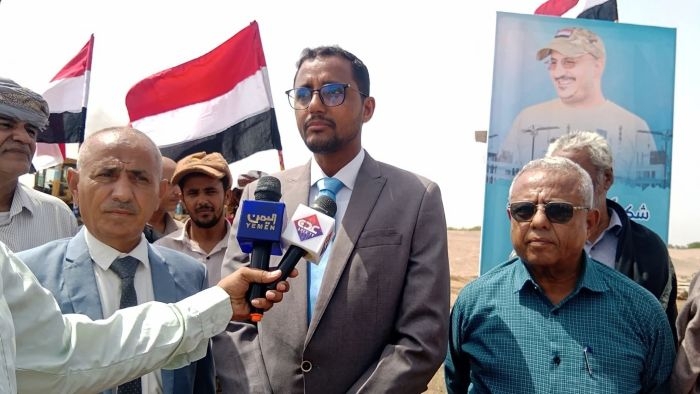 بدعم طارق صالح.. تدشين العمل في مشروع تسوير موقع جامعة الحديده بالخوخة