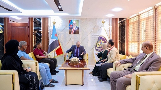 اجتماع بعدن يدعو الى إنشاء صندوق خاص لدعم المعلمين ولإنقاذ العملية التعليمية