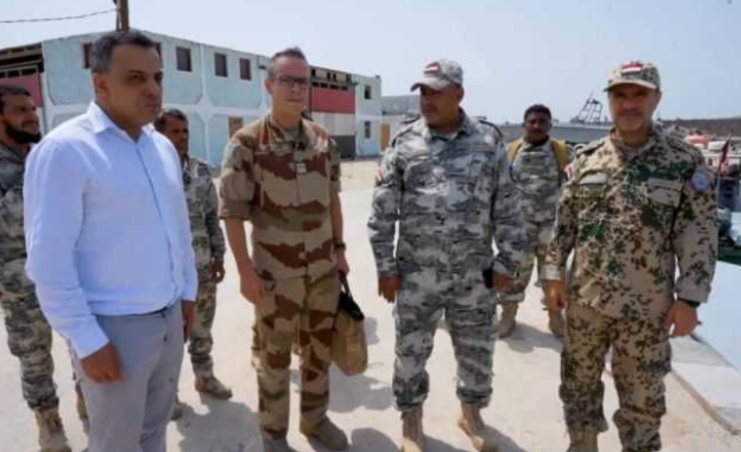 خلال زيارة ميدانية.. الملحق العسكري الفرنسي يشيد بمستوى خفر السواحل بقطاع البحر الأحمر