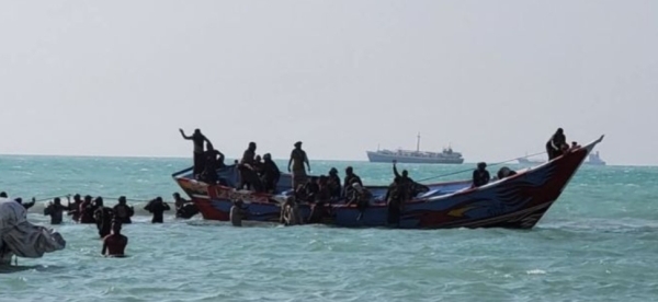 إريتريا تُفرج عن عشرات الصيادين اليمنيين بعد أيام من الاحتجاز والمعاملة اللاإنسانية