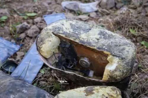 استشهاد امرأة بانفجار لغم حوثي بمديرية الحالي في محافظة الحديدة