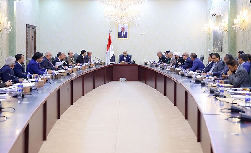 الحكومة توضح تصريحات محافظ البنك : غالبية الـ 147 مؤسسة إيرادية التي لا تورد للبنك "غير فاعلة او مجمدة"