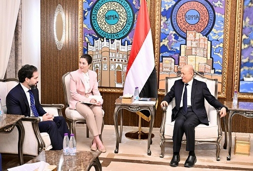 أمريكا تكشف عن لقاءات مع بنوك يمنية وتوسيع لنطاق العقوبات على الحوثي