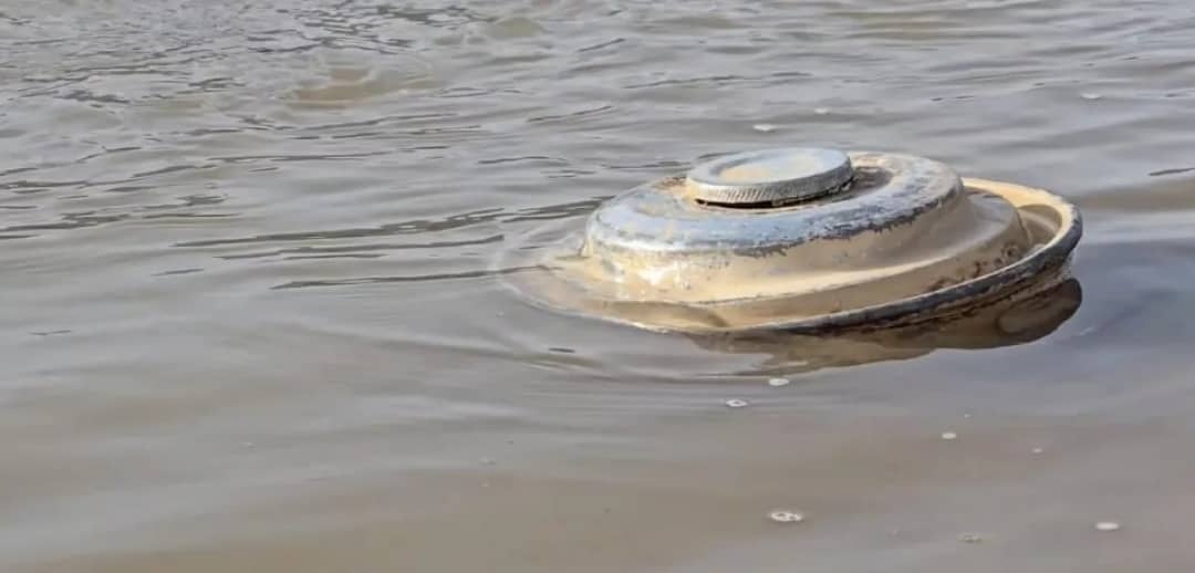 هندسة المقاومة الوطنية تحذر الأهالي من ألغام حوثية كثيرة جرفتها سيول الأمطار