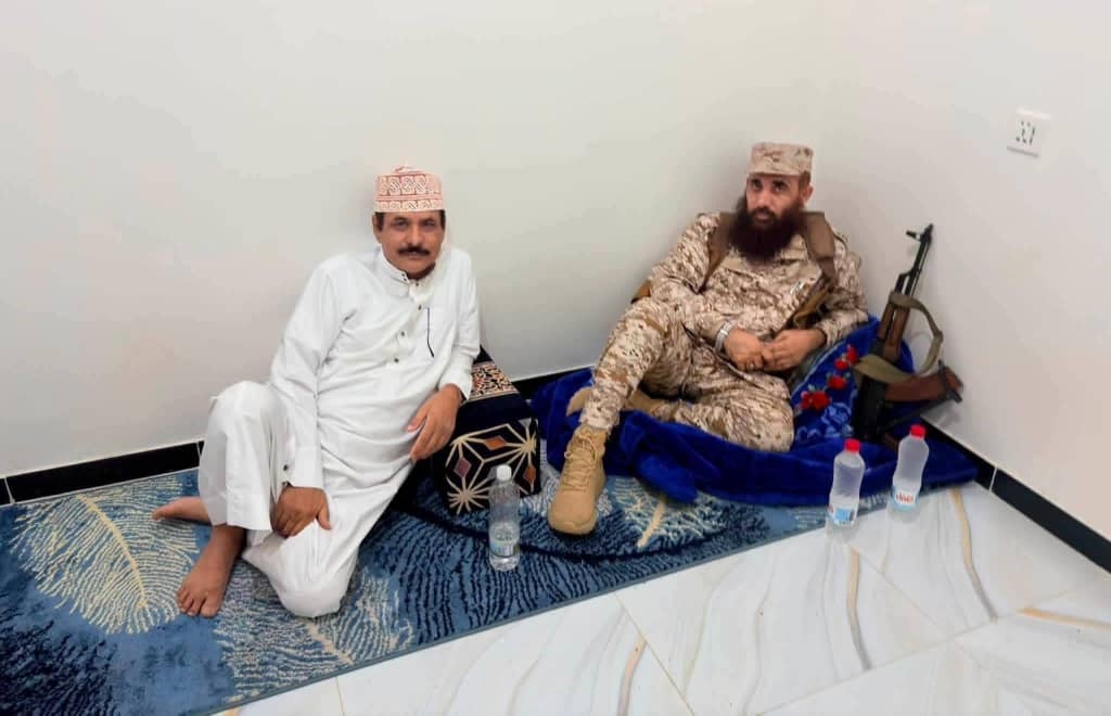 هجوم إخواني ضد "الشراجي" .. لافتة جديدة للعبث بمعركة تعز بوجه الحوثي
