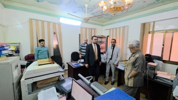 وزير الخدمة المدنية يؤكد استكمال إجراءات صرف غلاء المعيشة للمتقاعدين